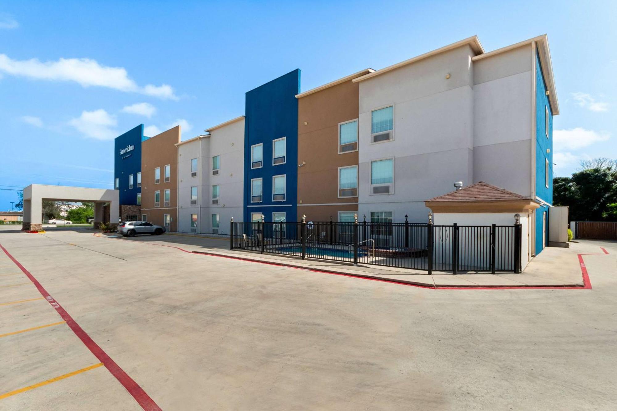 Hotel Americinn By Wyndham New Braunfels