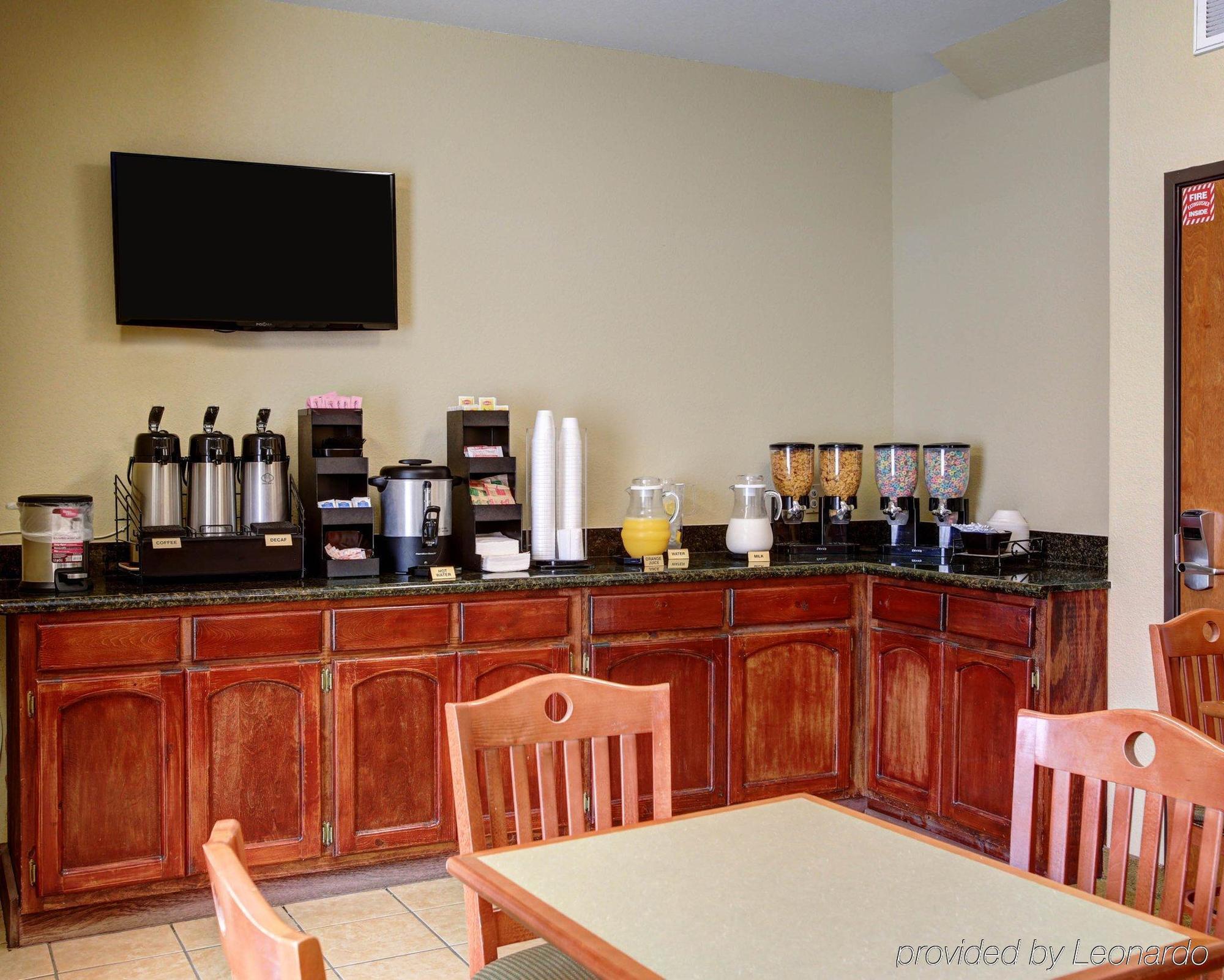 Hotel Americinn By Wyndham New Braunfels